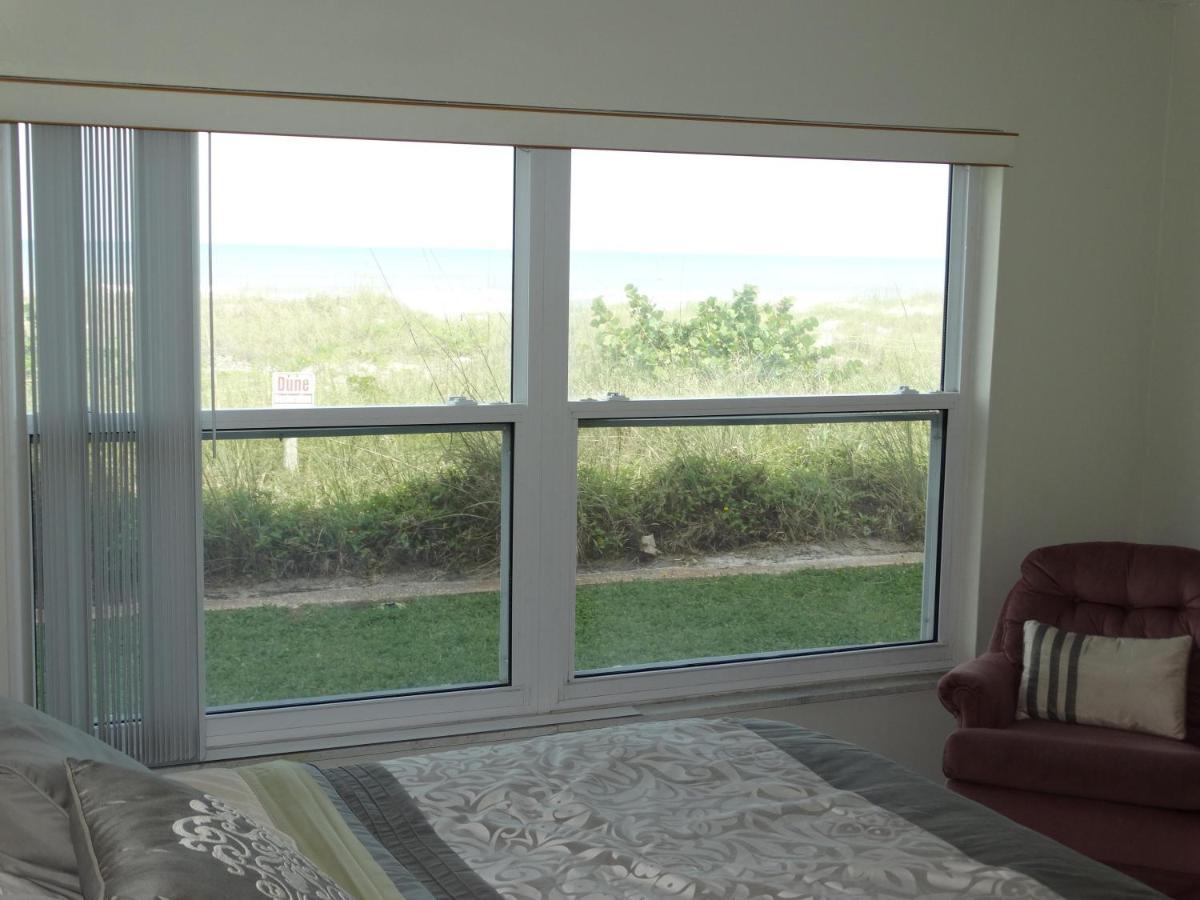 Spanish Main Unit 4- Direct Oceanfront Condo! Cocoa Beach Bagian luar foto