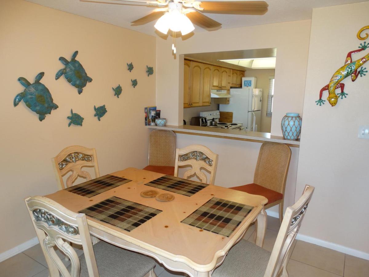 Spanish Main Unit 4- Direct Oceanfront Condo! Cocoa Beach Bagian luar foto