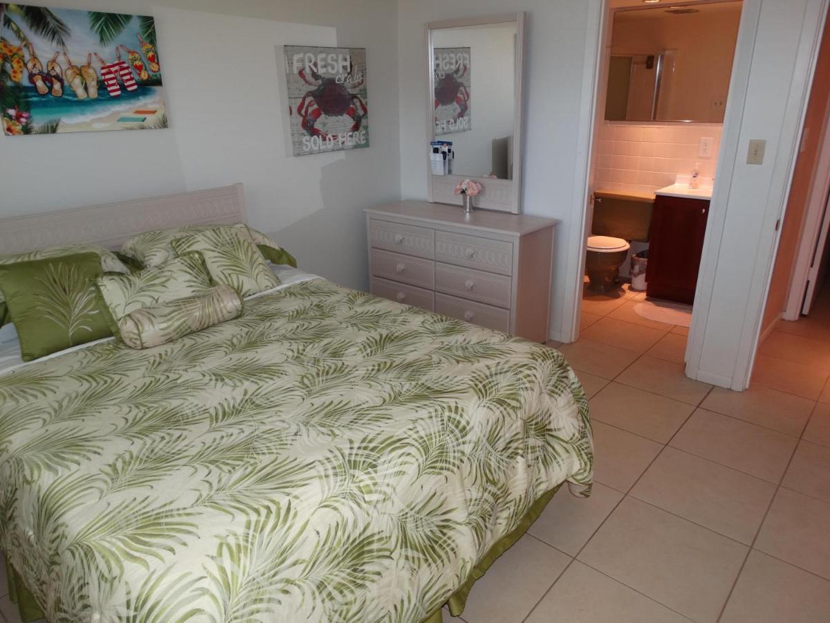 Spanish Main Unit 4- Direct Oceanfront Condo! Cocoa Beach Bagian luar foto